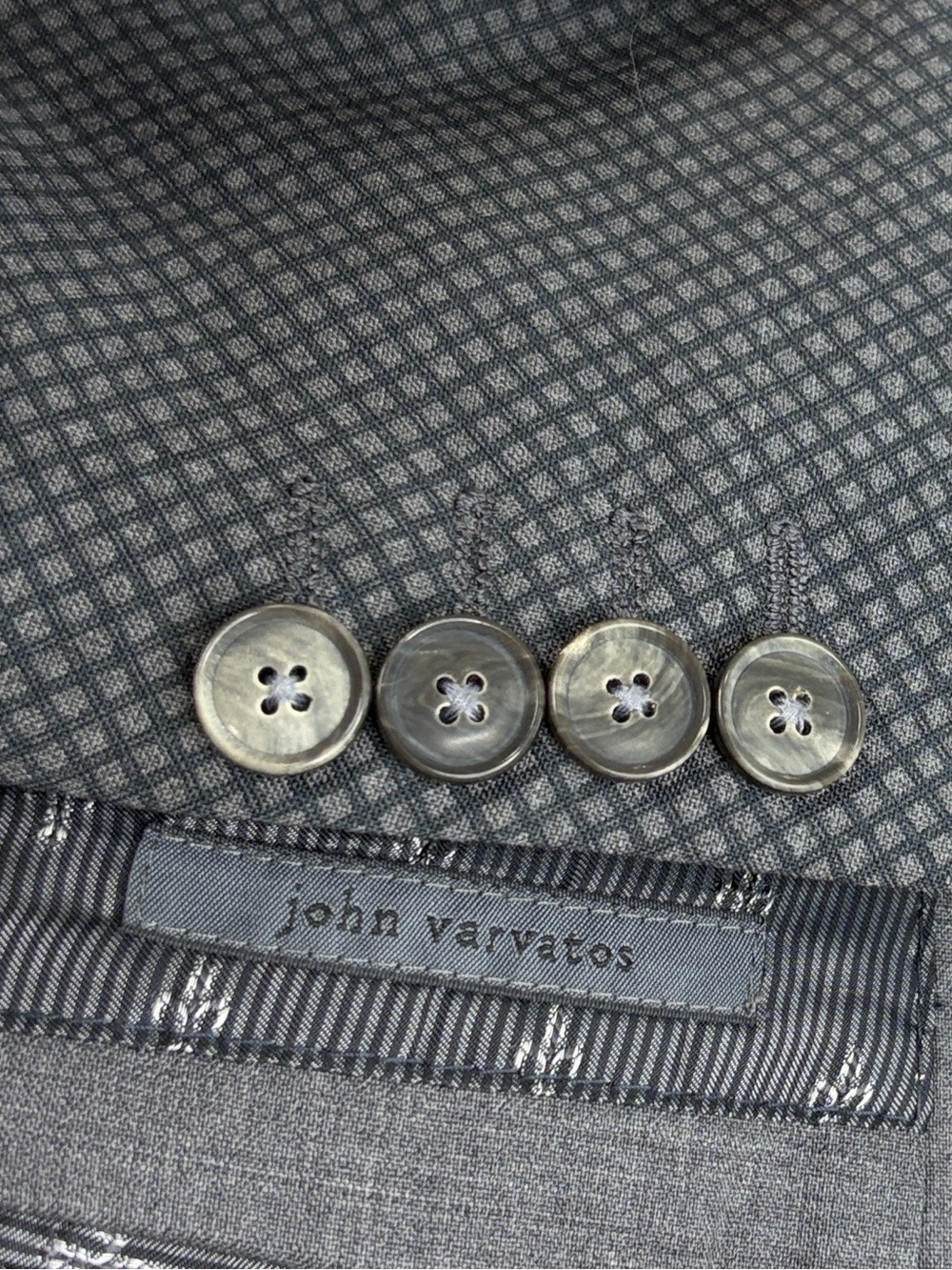 John Varvatos Suit Mens EU 46 US 36 Gray Wool Stretch Diamond Print Peak Lapel